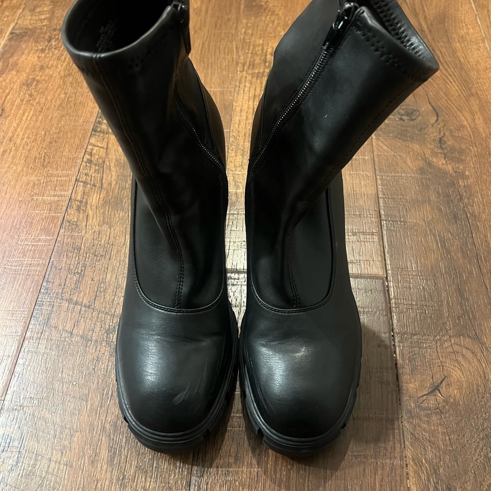 Women's Black Leather Boots